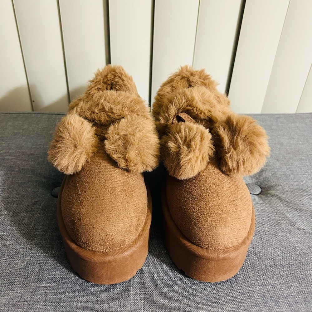 Brown Faux Fur Pom Pom Slippers